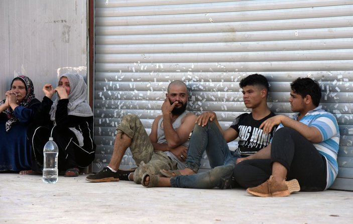 Suriyeli işçilerin kaldığı 7 baraka yandı -5