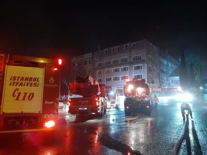 Arnavutköy'de kozmetik fabrikasının laboratuvar bölümünde yangın  -4