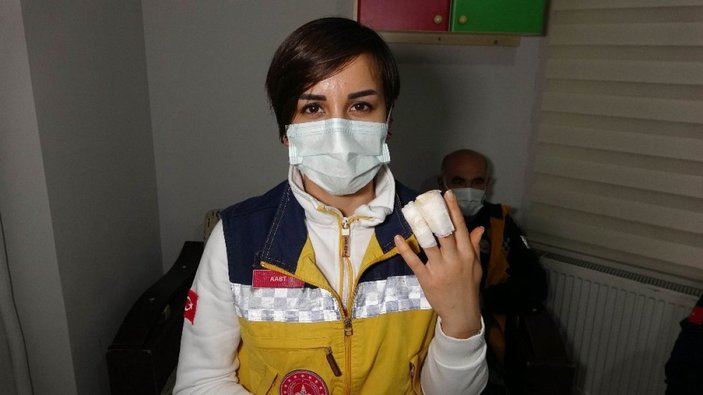 Hasta tarafından parmağı ısırılan sağlık personeli güçlükle kurtarıldı -5