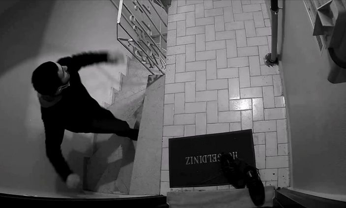 Silivri’de evlerden hırsızlık yapan 5 şüpheli yakalandı -2