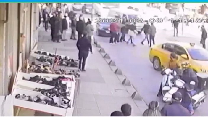 Bayrampaşa'da taksiciye saldırı