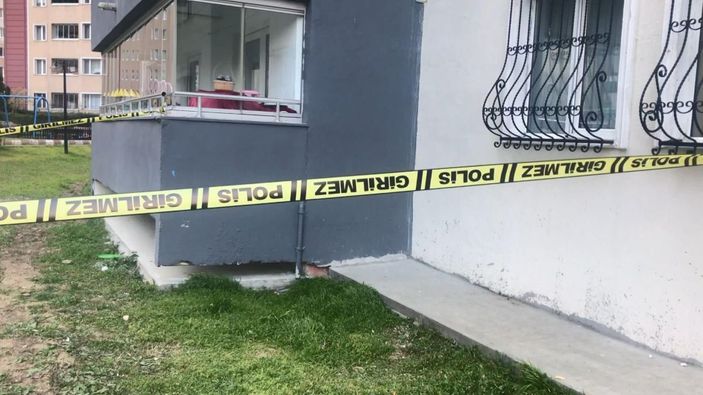 Beylikdüzü'nde 16'ncı kattan düşen 11 yaşındaki çocuk öldü -3