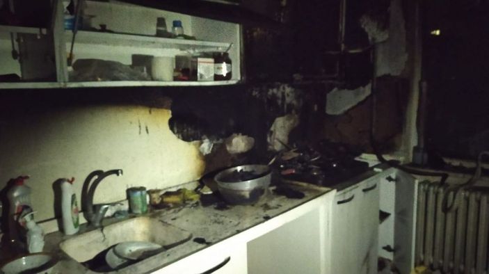 Patates kızartmak isterken evi yaktı -4