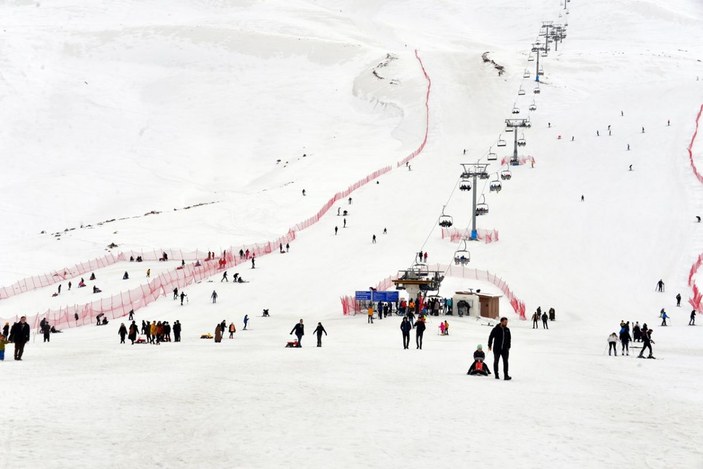 Türkiye'nin en uzun kayak pistine sahip Hesarek'i 20 bin kişi ziyaret etti  -9