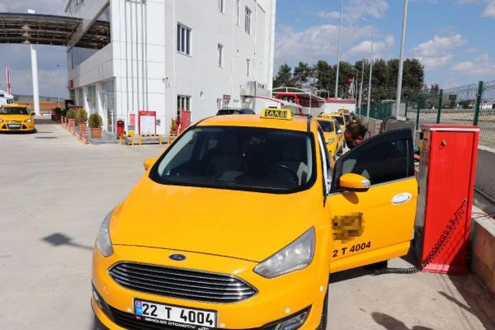 Edirne’de 30 taksici, 10 günlük karantinanın ardından işbaşı yaptı -5