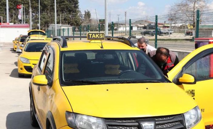 Edirne’de 30 taksici, 10 günlük karantinanın ardından işbaşı yaptı -2