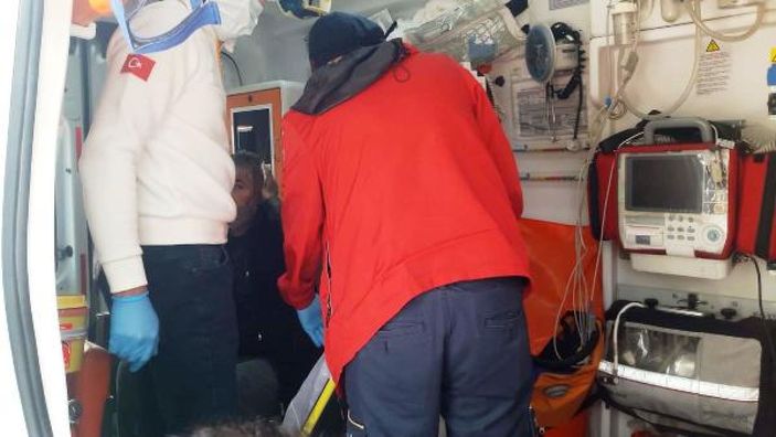 Yolda yürürken sopalı saldırıda yaralandı -2