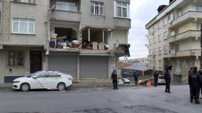 Gaziosmanpaşa'da patlama olan binada inceleme  -1
