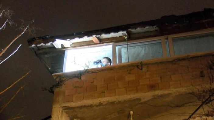 Sancaktepe'de 4. kattan düşen genç ağır yaralandı