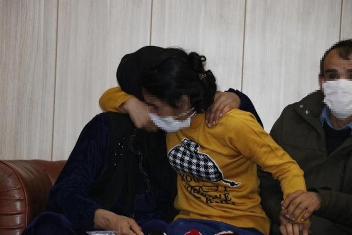 İkna yoluyla teslim olan 2 PKK'lı, ailesiyle buluştu -10