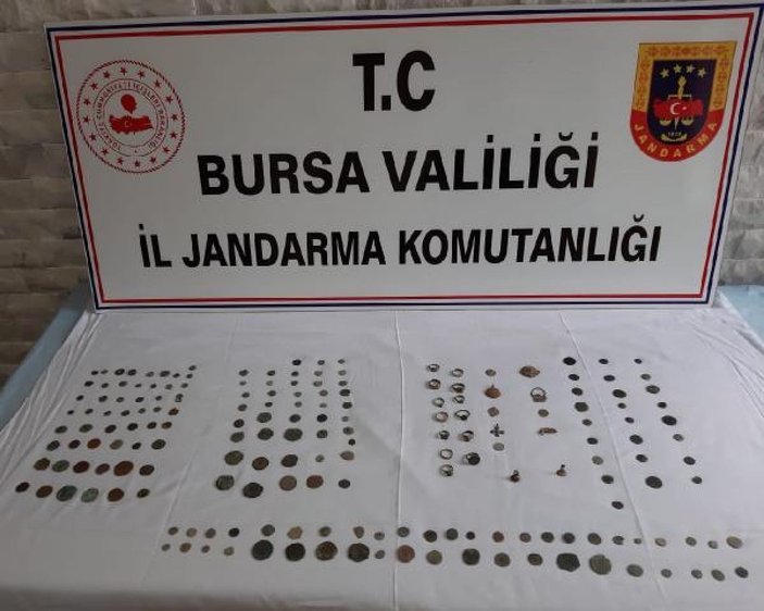 Bursa'da tarihi eser satıcıları suçüstü yakalandı -1
