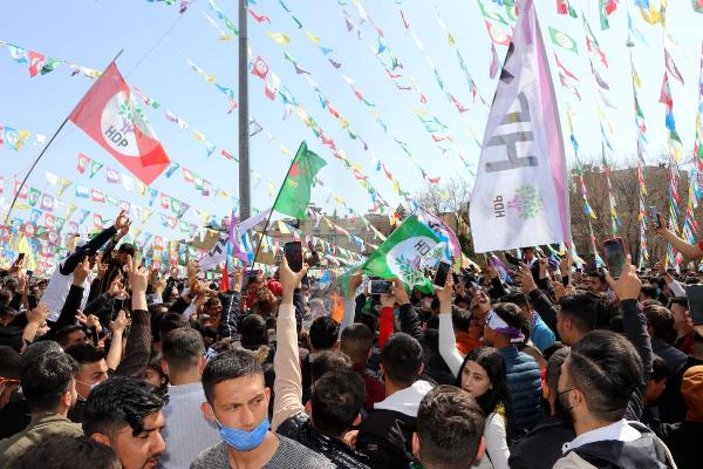 Gaziantep'te nevruz kutlamasında koronavirüs tedbirleri unutuldu -5