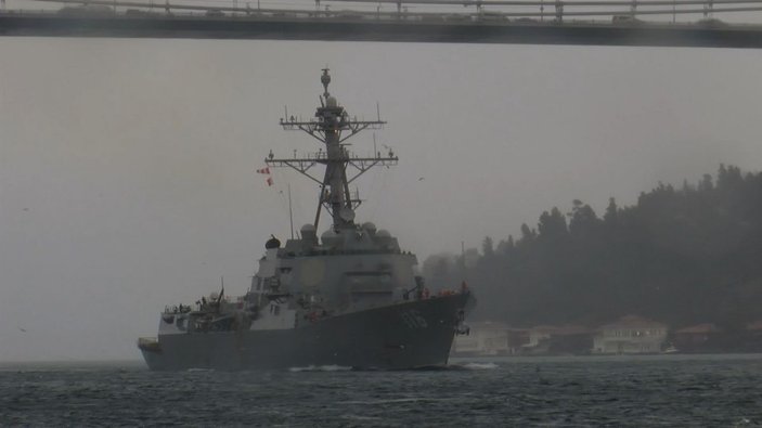 ABD savaş gemisi İstanbul Boğazı'ndan geçti -2