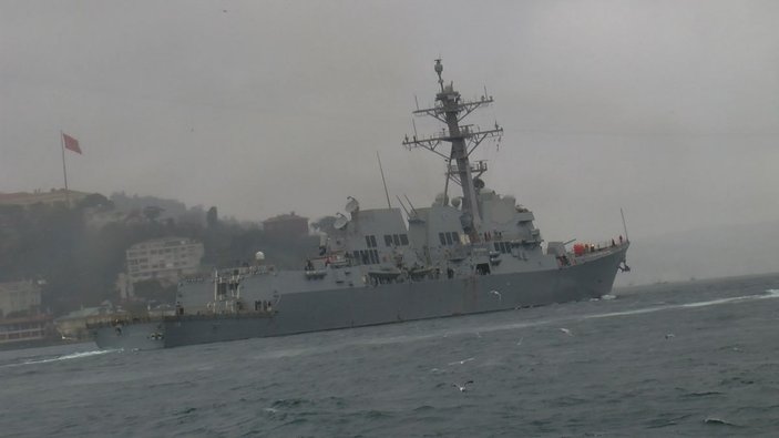 ABD savaş gemisi İstanbul Boğazı'ndan geçti -10