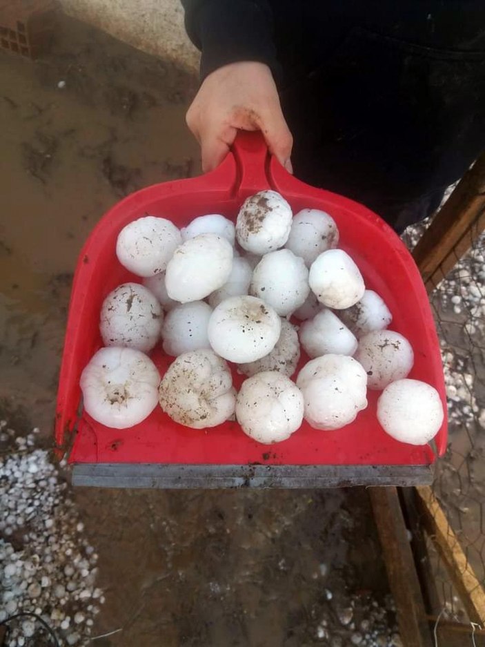 Yozgat'ta ceviz büyüklüğündeki dolu hastanelik etti -3