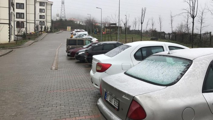 Kocaeli'de sabah saatlerinde kar yağışı etkili oldu -4