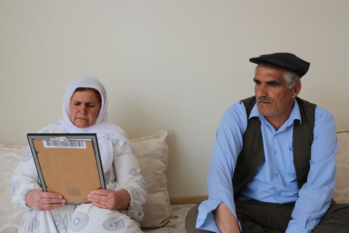 PKK'nın kaçırdığı oğlu gelecek umuduyla, sofraya bir tabak fazla bırakıyor -3