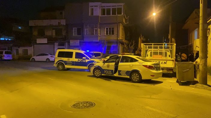 d İzmir'de 5 aylık hamile genç kızı dini nikahlı eşi, 16 yerinden bıçaklayarak öldürdü