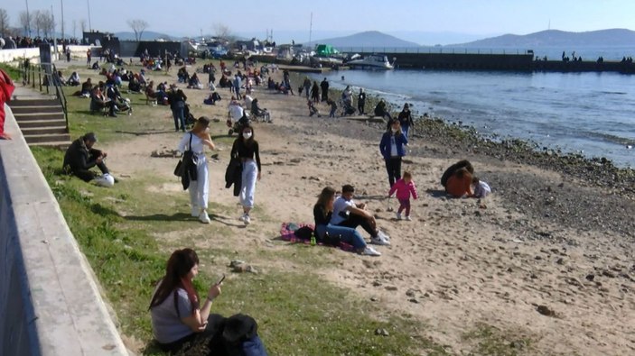 (Havadan fotoğrafla) Caddebostan Sahili'nde dikkat çeken kalabalık -6