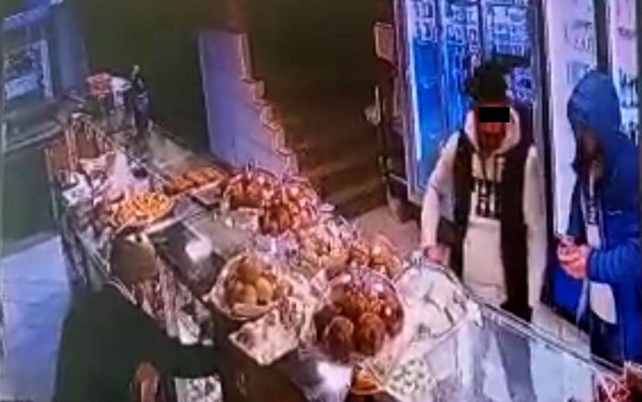 i bağış kutusu hırsız