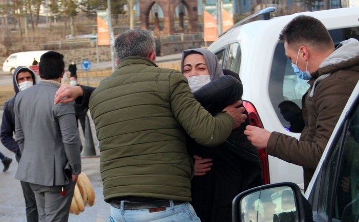 Erzurum’da 6. kattan düşen yaşlı kadın hayatını kaybetti -9
