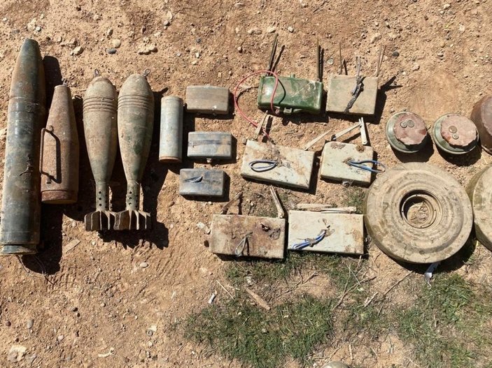 Suriye’nin kuzeyinde terör örgütüne büyük darbe: Yüzlerce kilogram patlayıcı ele geçirildi -2
