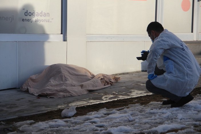 Erzurum’da 6. kattan düşen yaşlı kadın hayatını kaybetti -2