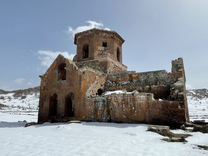 Aksaray kızıl kilise