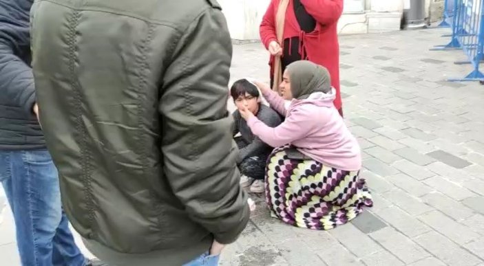 Taksim'de Suriyeli çocuğu köpek ısırdı