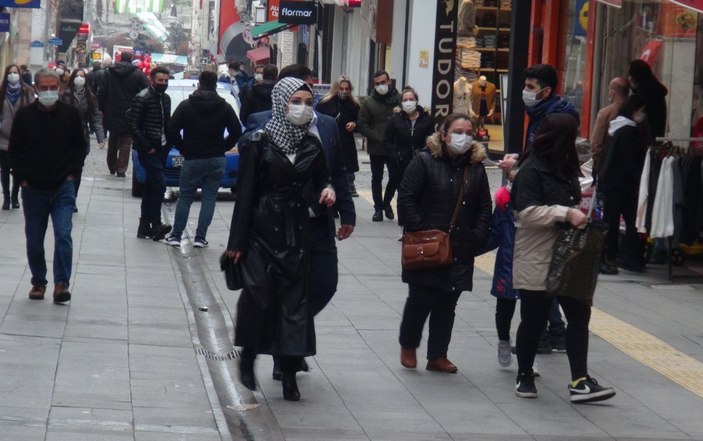 Giresun’da cadde ve sokaklarda insan yoğunluğu -4