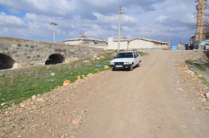 Konya'da yol kenarında ölü bulunan Buket'in 'Vasiyetim olsun' mesajı ortaya çıktı