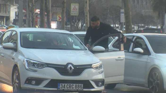 Beyoğlu'nda trafik magandası tartıştığı sürücüyü darp etti -3