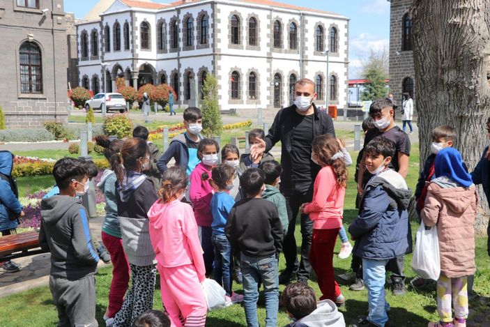 Tarihi mekanlarda simit satıyordu, arkeolog oldu -8