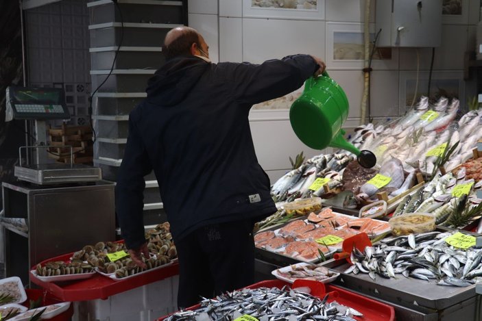 Çanakkale'de etkili olan fırtına balık fiyatlarına olumsuz yansıdı -7