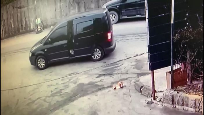 d Esenyurt'ta kar maskeli hırsızlar iş yerinden 80 bin lira değerinde akü çaldı -2