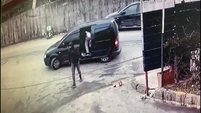 d Esenyurt'ta kar maskeli hırsızlar iş yerinden 80 bin lira değerinde akü çaldı -3