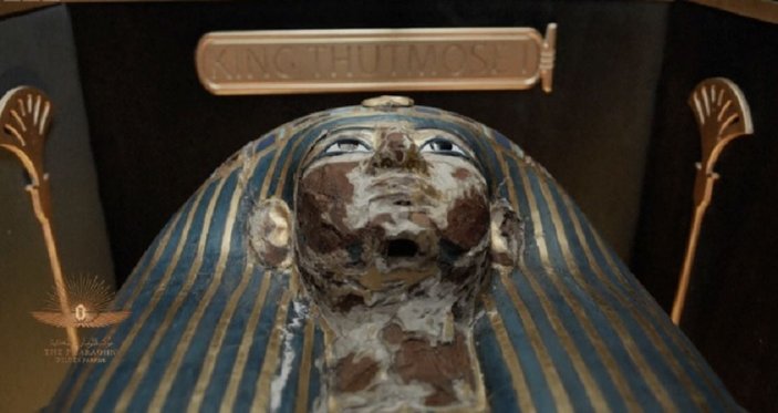 Mısır’da 18 kral ve 4 kraliçenin mumyası kortej eşliğinde müzeye taşındı -2