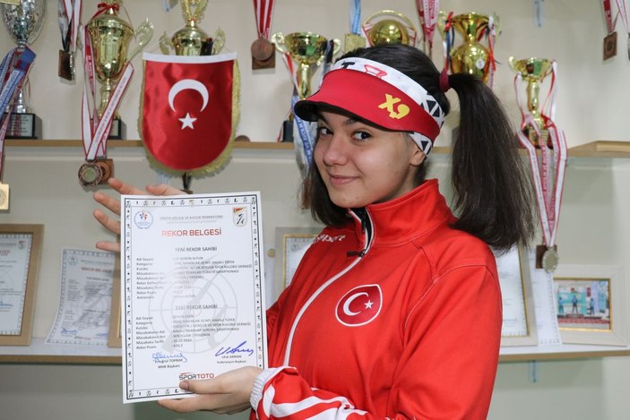 9 kez rekor kıran Mardinli Elif’ten uluslararası şampiyonalara hazırlık -3