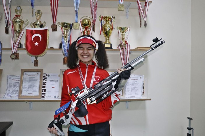 9 kez rekor kıran Mardinli Elif’ten uluslararası şampiyonalara hazırlık -4