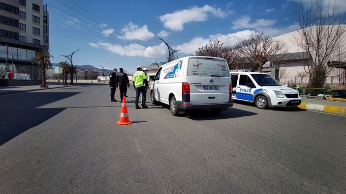 Bingöl'de 1 ay sonra kısıtlama; sokaklar sessizliğe büründü -5