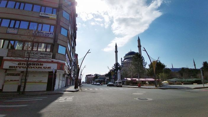 Bingöl'de 1 ay sonra kısıtlama; sokaklar sessizliğe büründü -7