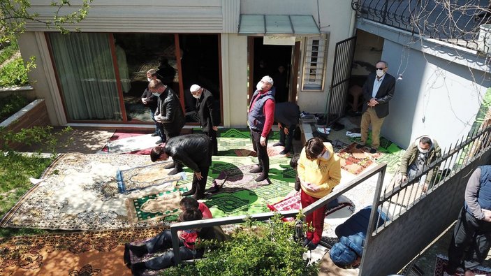 Beykoz'da bir yıldır kapalı cami tepkisi -6