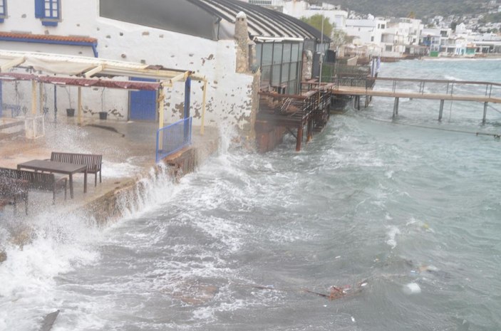 Bodrum'da 'fırtına' günlük yaşamı olumsuz etkiledi -5