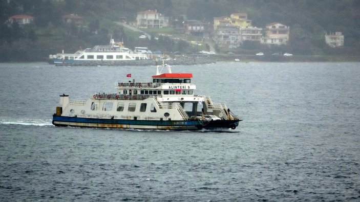 Bozcaada'ya bazı feribot seferleri iptal edildi -2