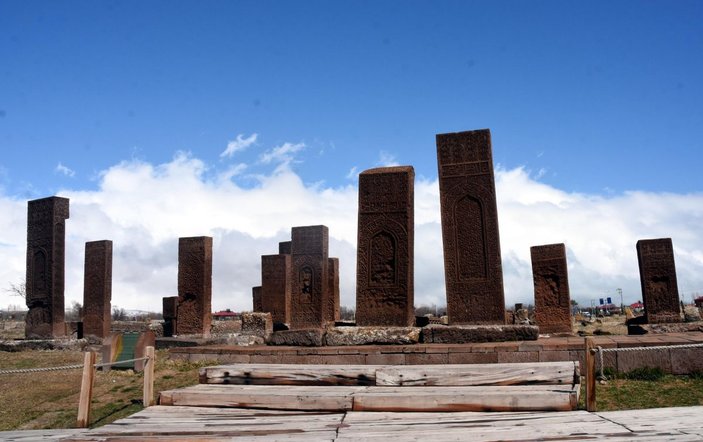 Ahlat'ın anıt mezarları, dünyaya tanıtılacak -2
