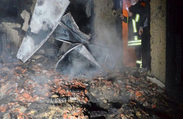 Kütahya'da ev yangını; 83 yaşındaki kadın öldü -3