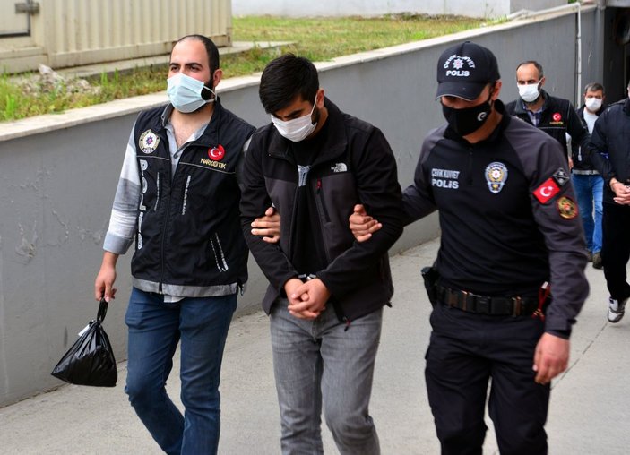Uyuşturucuyu ‘Kübra’ diye şifreleyen 7 şüpheli tutuklandı -3