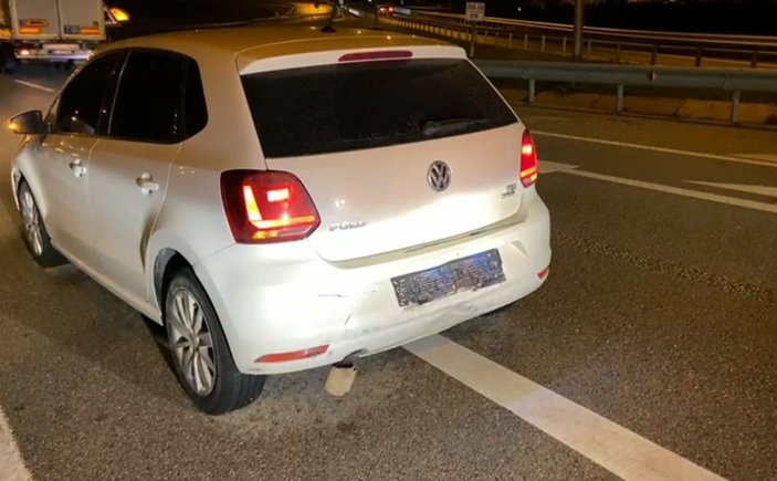 Bursa'da, 3 aracın karıştığı kazada engelli sürücü yaralandı -3