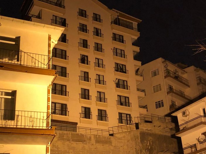 Ankara'da, temeli kayan apartman nedeniyle 15 bina tahliye edildi -3