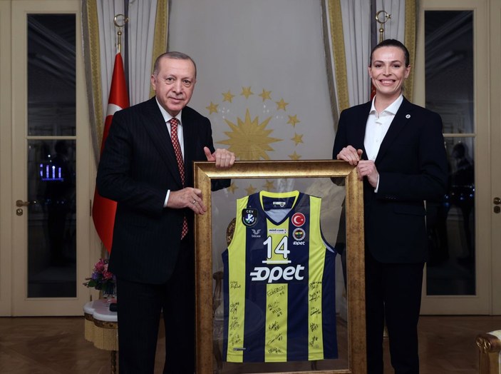 Cumhurbaşkanı Erdoğan Türkiye Voleybol Federasyonu heyetini kabul etti -6